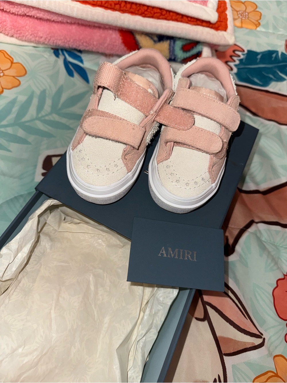 AMIRI Kids Pink & Cream Velcro Low-Top Sneakers